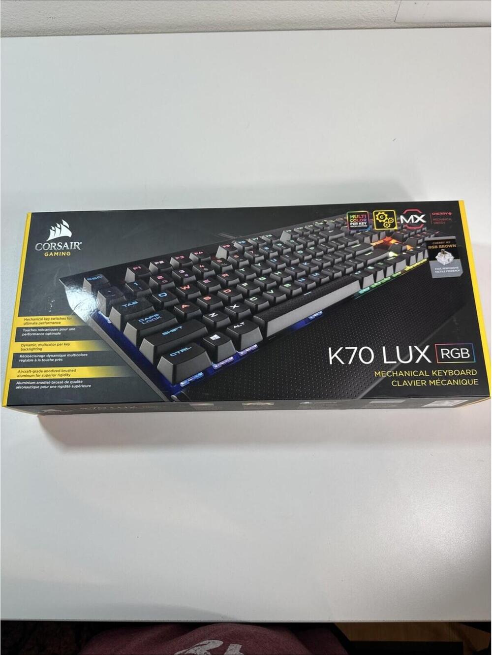 Corsair K70 LUX RGB Mechanical Gaming Keyboard Wired Illuminated Black Aluminum